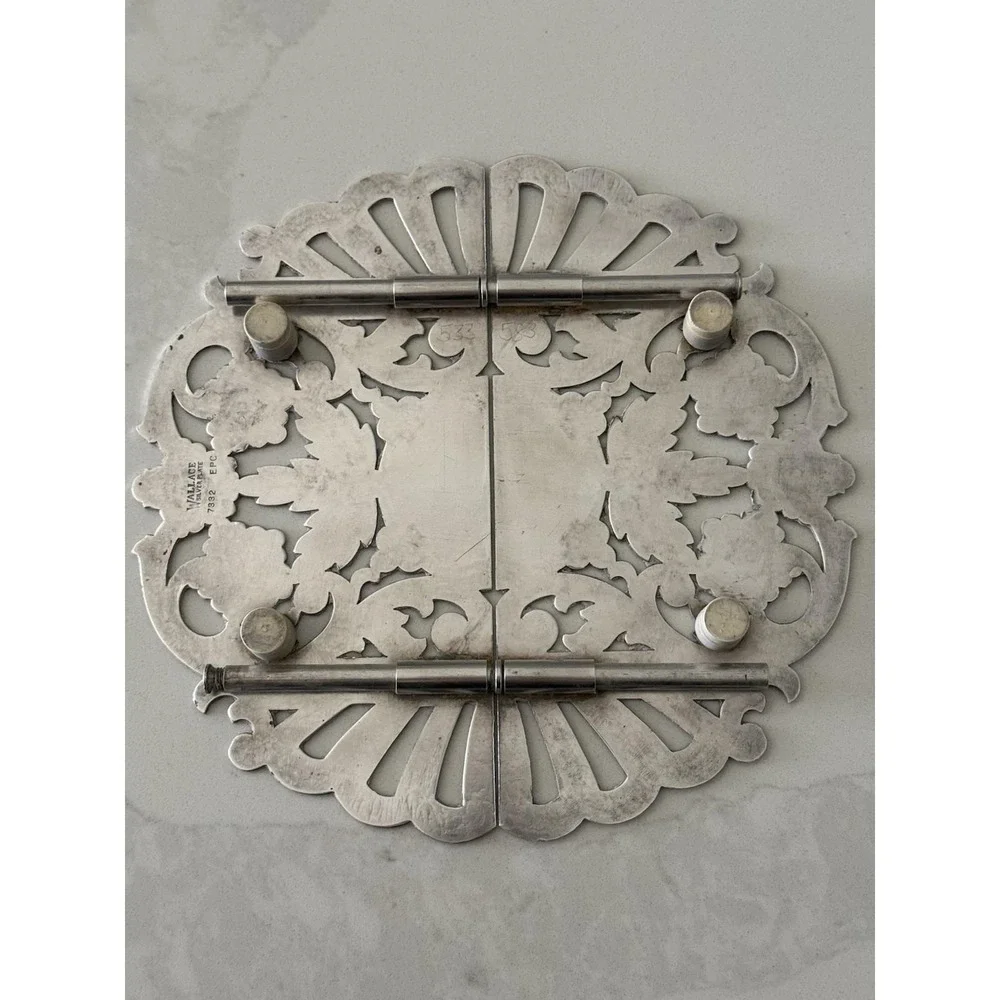 Wallace Silver Plate 7332 EPC Trivet Floral Pierced Hot Plate Footed 8.5
